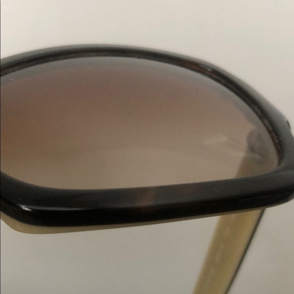 CHANEL Sunglasses - Picture 8 of 12